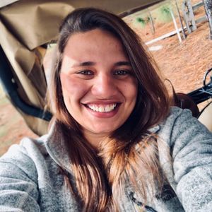 Meet your Posher, Alexis